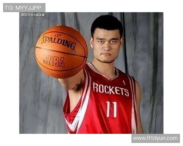 姚明如何通过技术与智慧超越身高优势成就篮球传奇