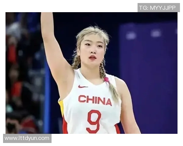 女主的哥哥是篮球明星她的生活因此发生了怎样的改变与挑战 女主的哥哥是篮球明星她的生活因此发生了怎样的改变与挑战